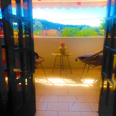 Oasis Aparthotel Skiathos Town Ngoại thất bức ảnh