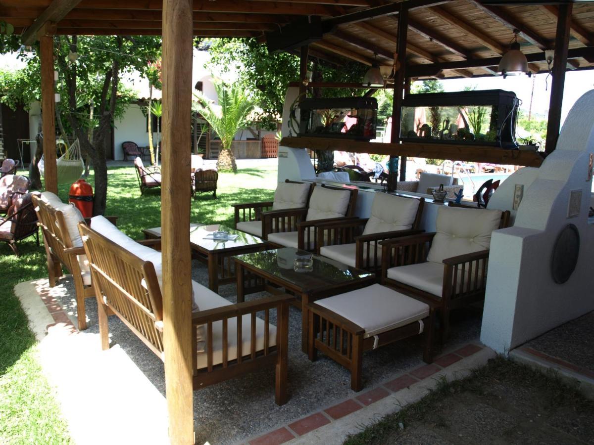 Oasis Aparthotel Skiathos Town Ngoại thất bức ảnh