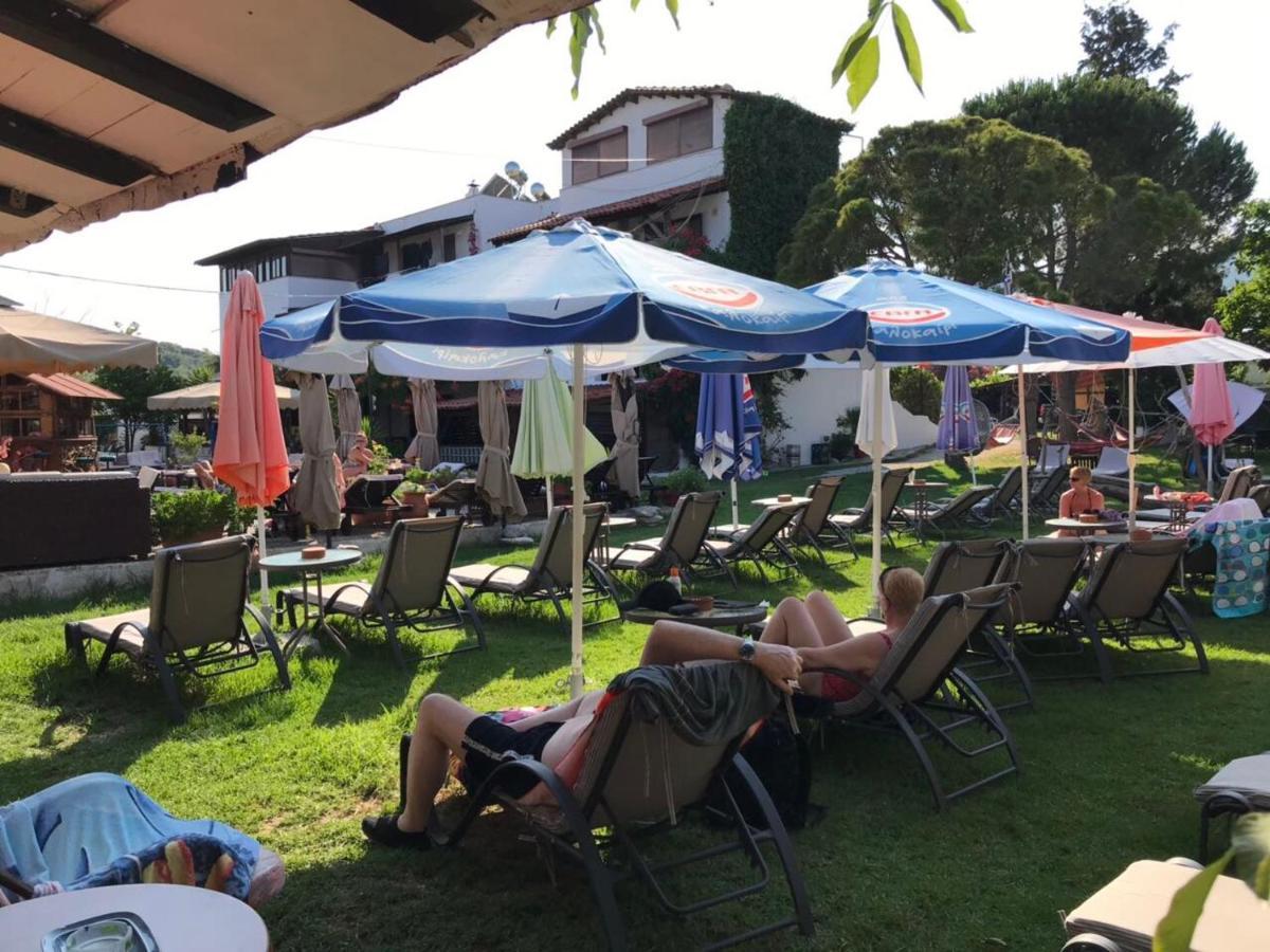 Oasis Aparthotel Skiathos Town Ngoại thất bức ảnh